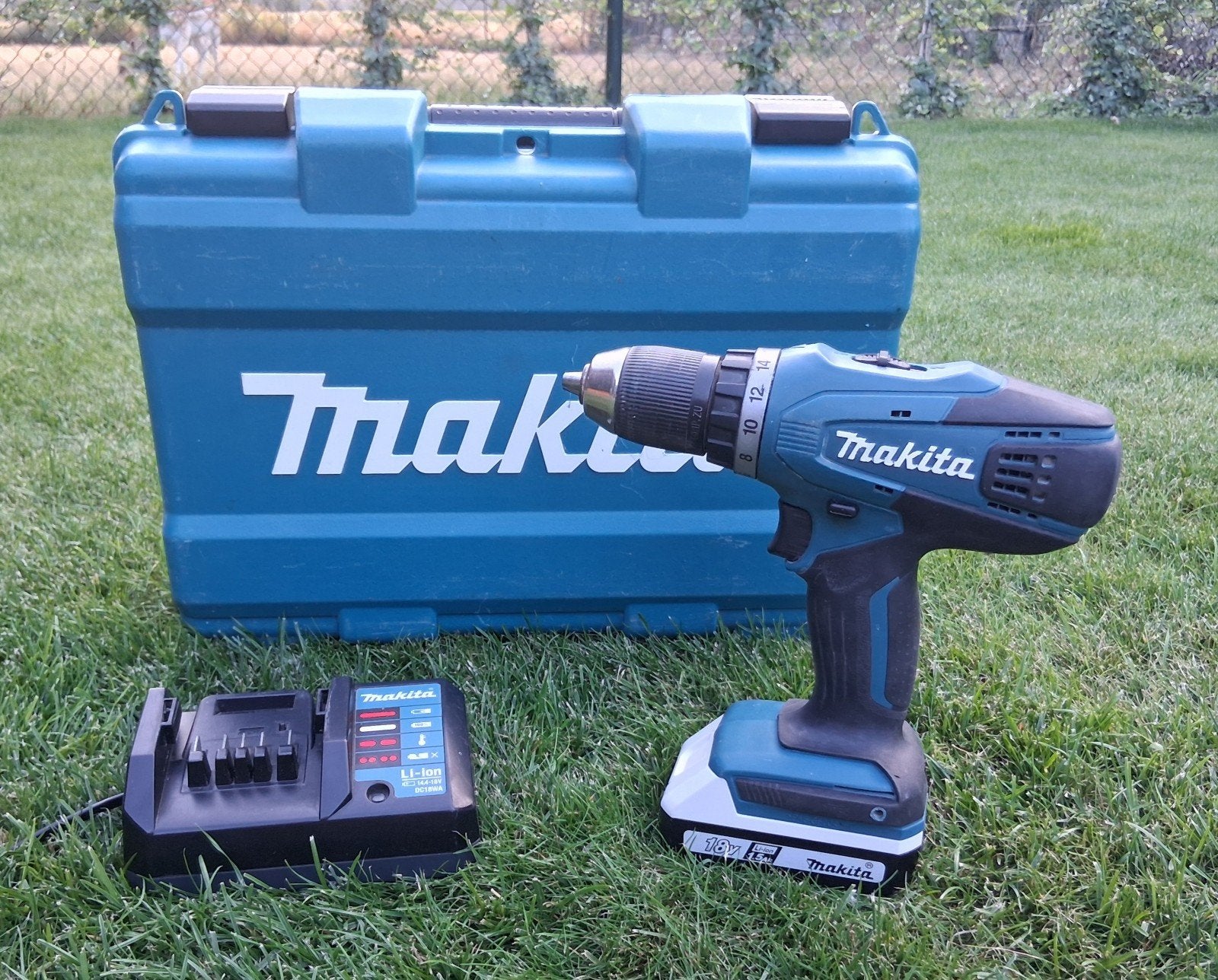 Makita DF457D Accuboormachine + koffer + accu + lader €95, Doe-het-zelf en Verbouw, Gereedschap | Boormachines, Ophalen of Verzenden