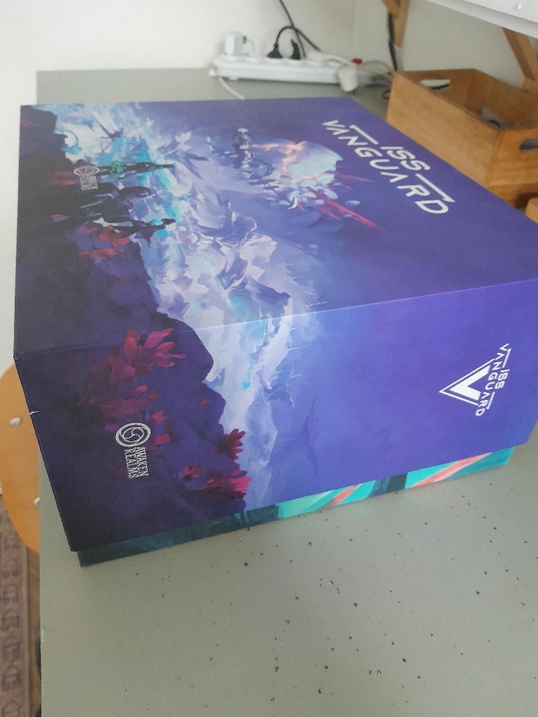 ISS Vanguard board game, Een of twee spelers, Ophalen of Verzenden, Zo goed als nieuw, Awaken Realms