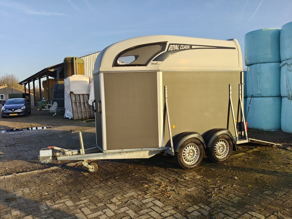Te koop aangeboden, zeer nette Atec C2 1,5-paards trailer., Ophalen, Gebruikt