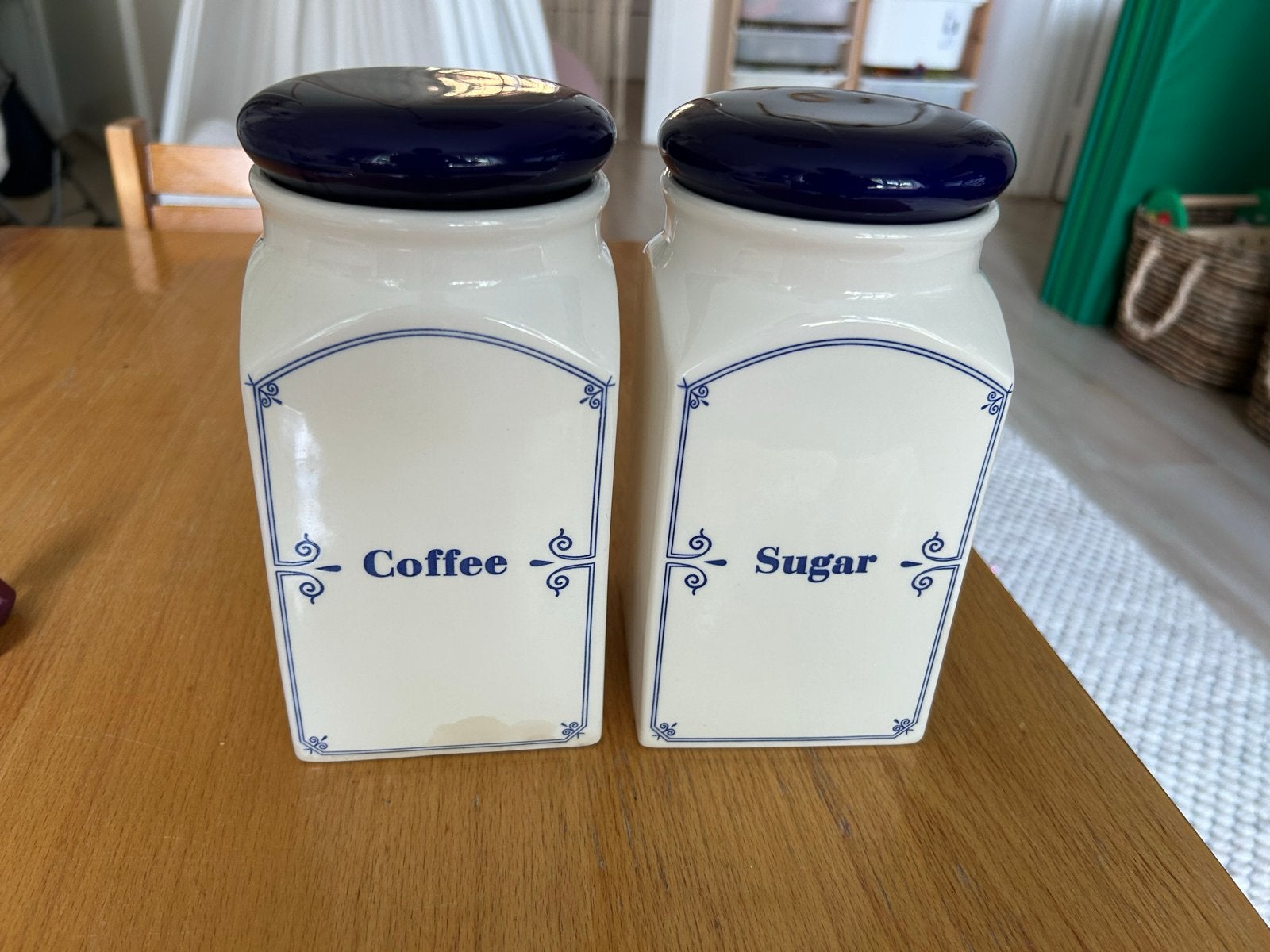 Expat Dutch Design Voorraadpotten Koffie en Suiker, Gebruikt, Ophalen of Verzenden, Voorraadpot, Steen/keramiek