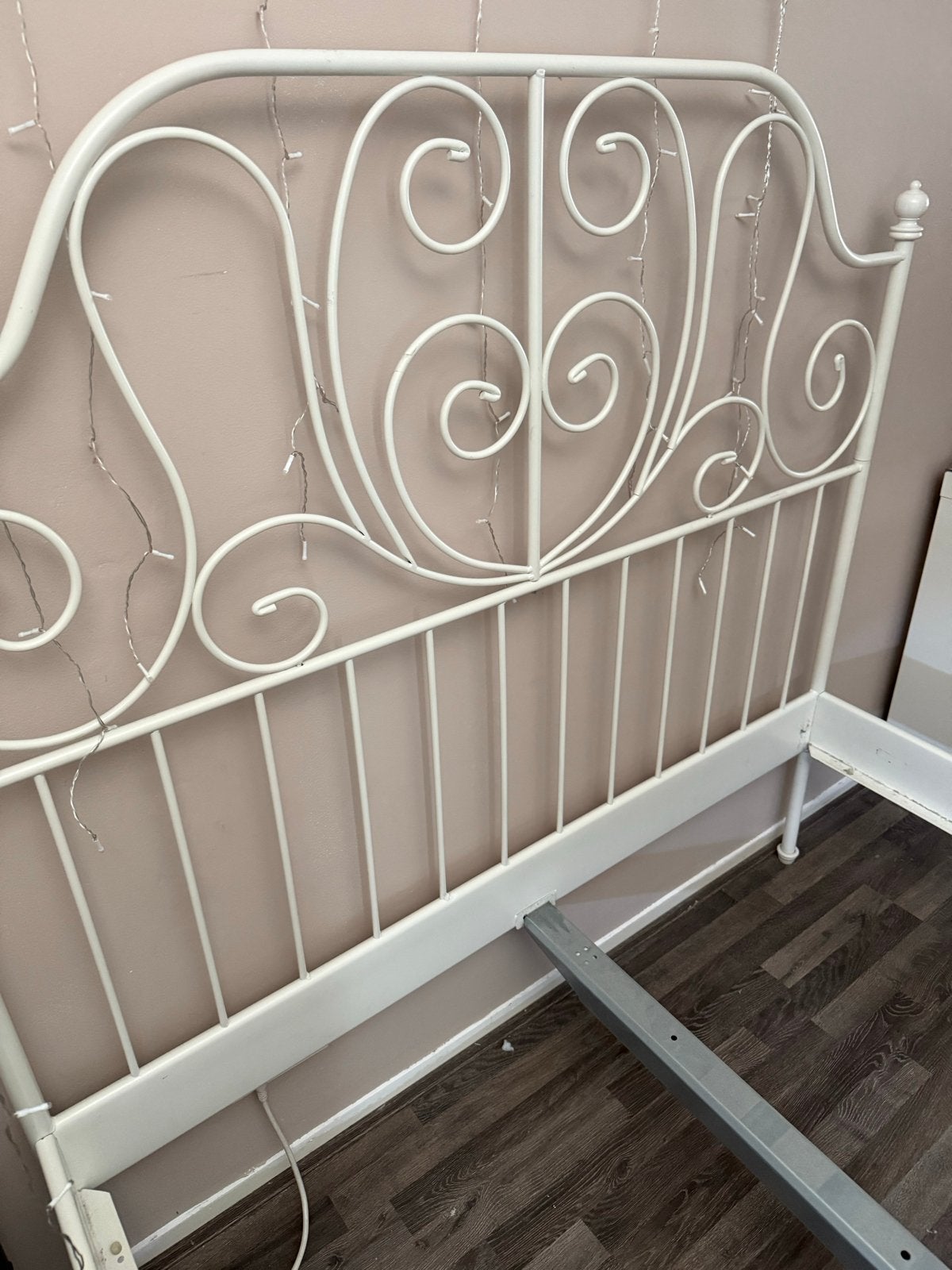 Ikea bedframe (wit metaal) - zonder lattenbodem/matras, Huis en Inrichting, Slaapkamer | Bedden, Ophalen, Gebruikt, Wit, Tweepersoons