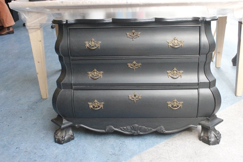 Vintage zwart buikkastje ladekast sierlijke handgrepen goud, Ophalen, Gebruikt, 50 tot 100 cm, 3 of 4 laden