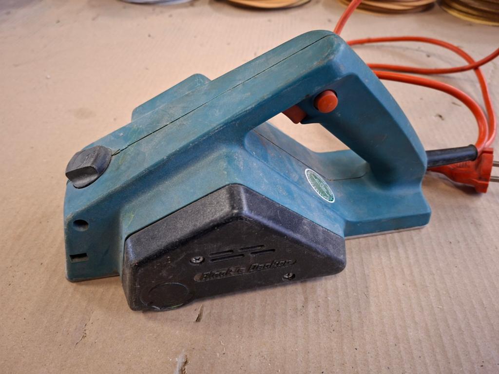 Black & Decker DN 710/D1 Elektrische Schaaf, Doe-het-zelf en Verbouw, Schaafmachines, Ophalen of Verzenden, Gebruikt, Elektrisch