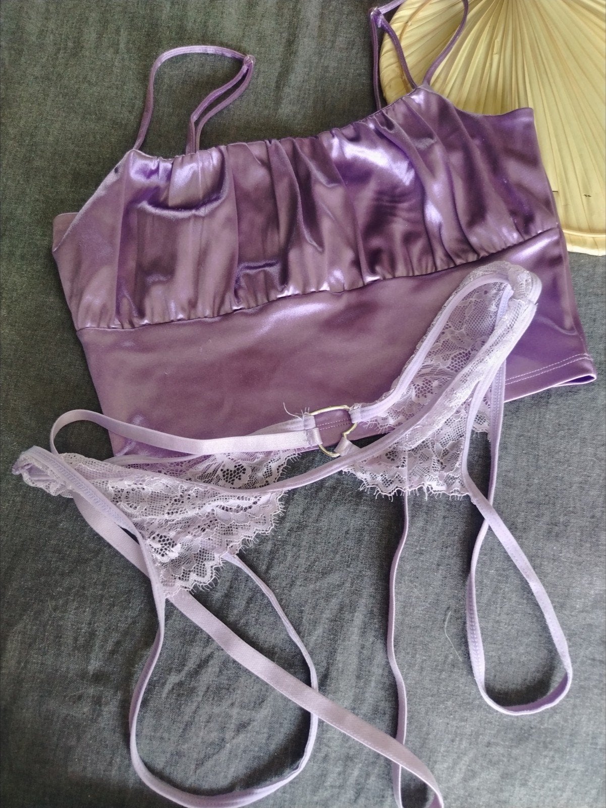 Paarse satijnen top en kanten string set, Onbekend, Ophalen of Verzenden, Paars, Setje