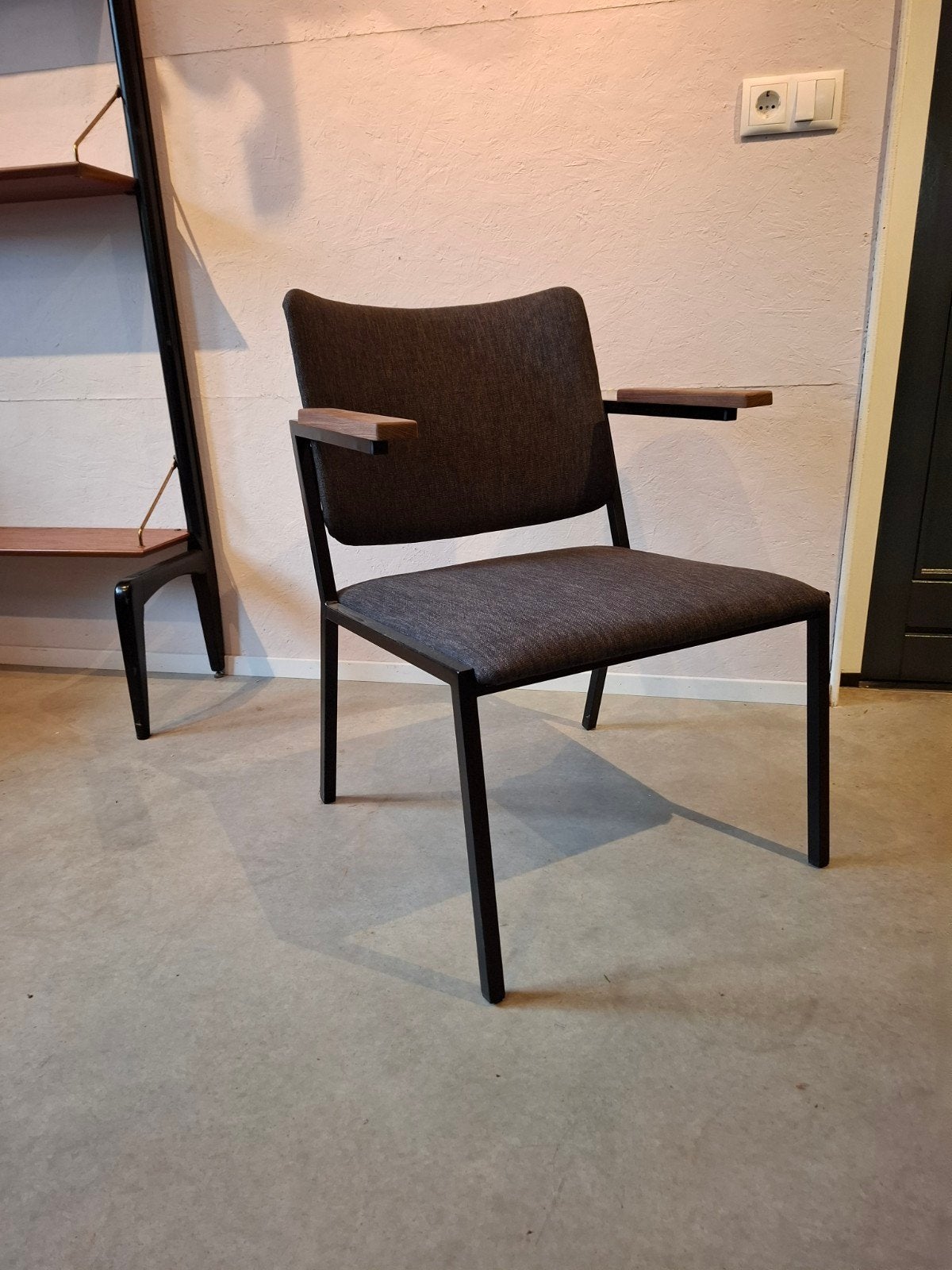 2x vintage gijs vd sluis fauteuils, Vd sluis., Hout, ., Minder dan 75 cm