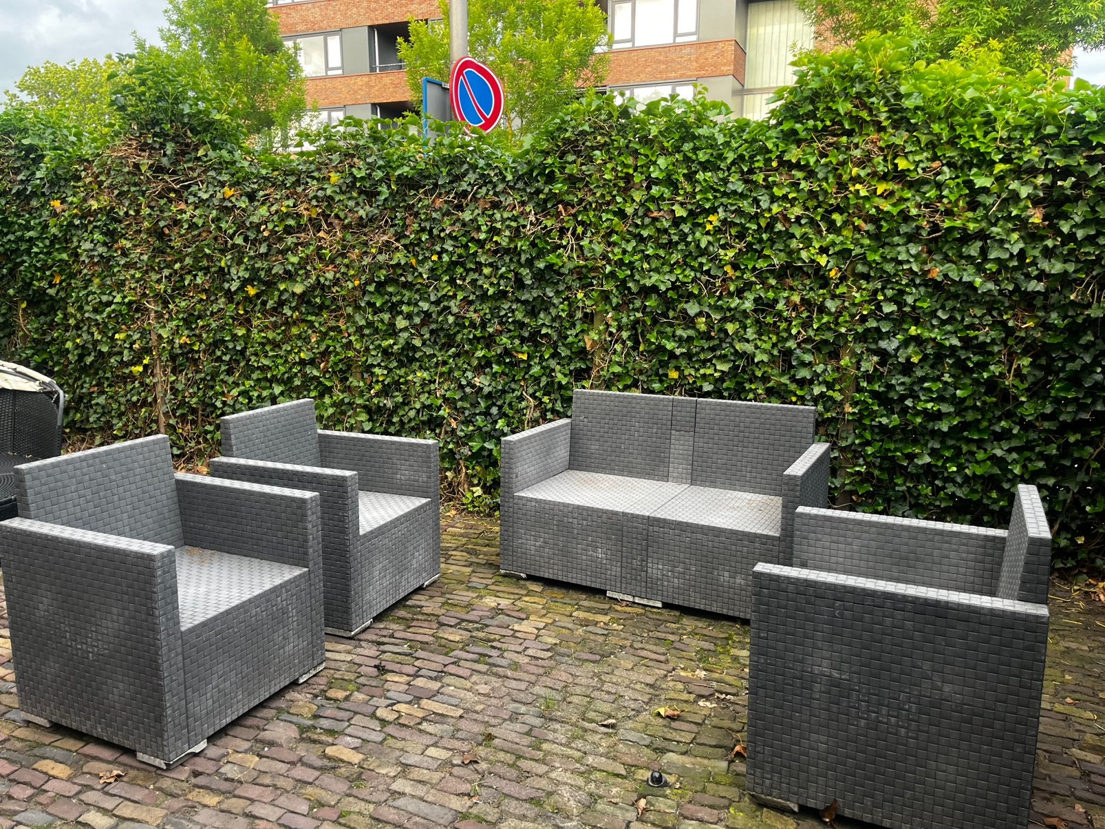 Lounge set, Tuin en Terras, Bloembakken en Plantenbakken, Kunststof, Gebruikt, Minder dan 30 cm, Rond