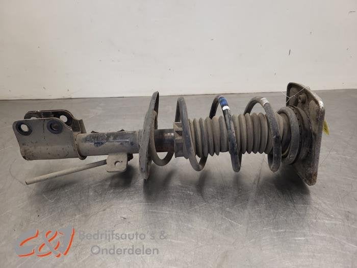 Schokdemperpoot rechts-voor van een Citroen Jumpy, Gebruikt, -, Ophalen of Verzenden, -