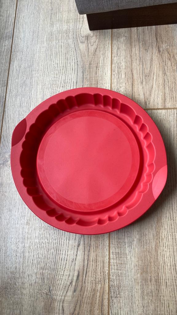 Siliconen bakvorm Tupperware, Ophalen of Verzenden, Zo goed als nieuw, Rood, Overige typen