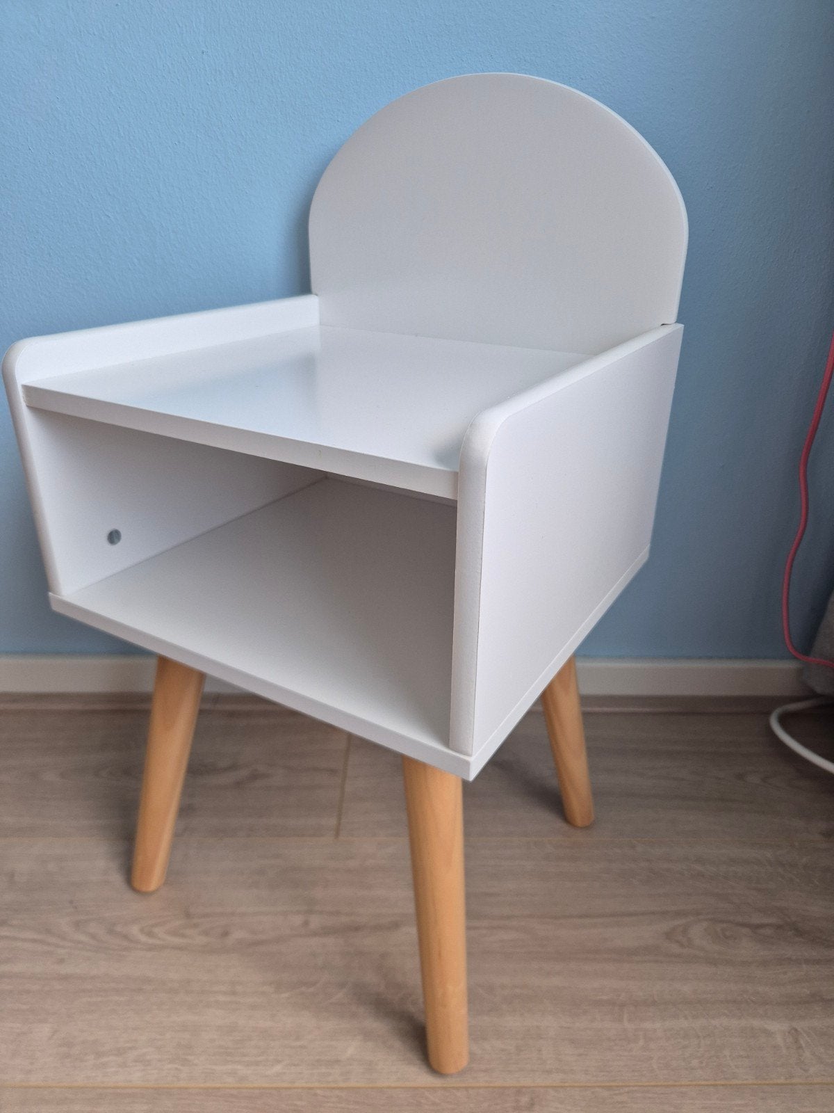Nachtkastje voor kinderen met retro dennenhouten poten, Ophalen, Overige typen