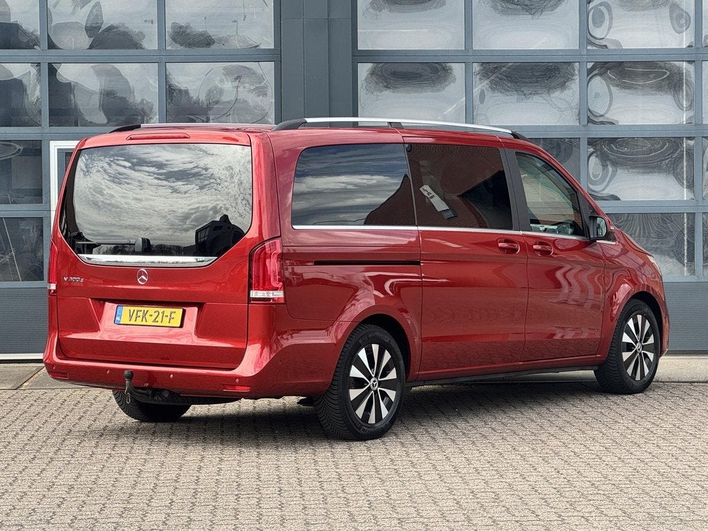 Mercedes-Benz V-Klasse 300d L2 DC Avantgarde | Burmester | T, Gebruikt, 4 cilinders, Met garantie (alle), 2500 kg