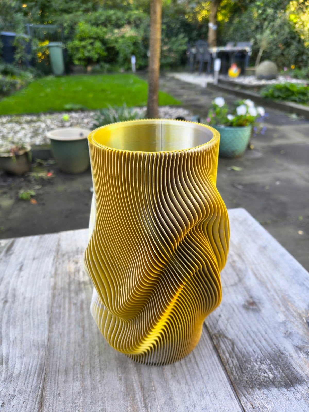 Unieke 3D-geprinte vaas - Goud met zilvert organische vormen, Kunststof, Geel, Ophalen of Verzenden, Zo goed als nieuw