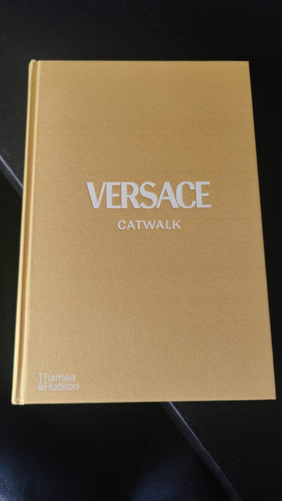 Versace boek, Ophalen of Verzenden, Zo goed als nieuw, Overige onderwerpen