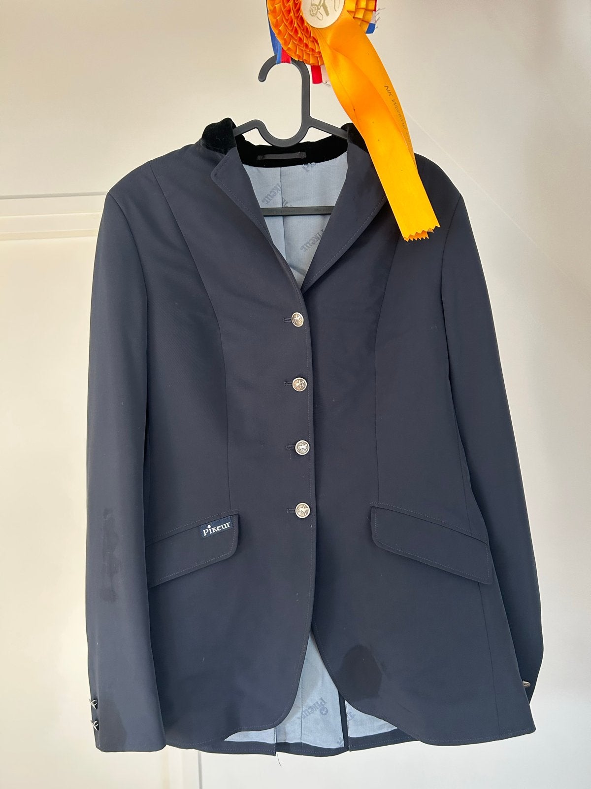 Pikeur wedstrijdjasje – navy, met fluwelen kraag, Dieren en Toebehoren, Paardrijkleding, Ophalen of Verzenden, Gebruikt, Dressuur