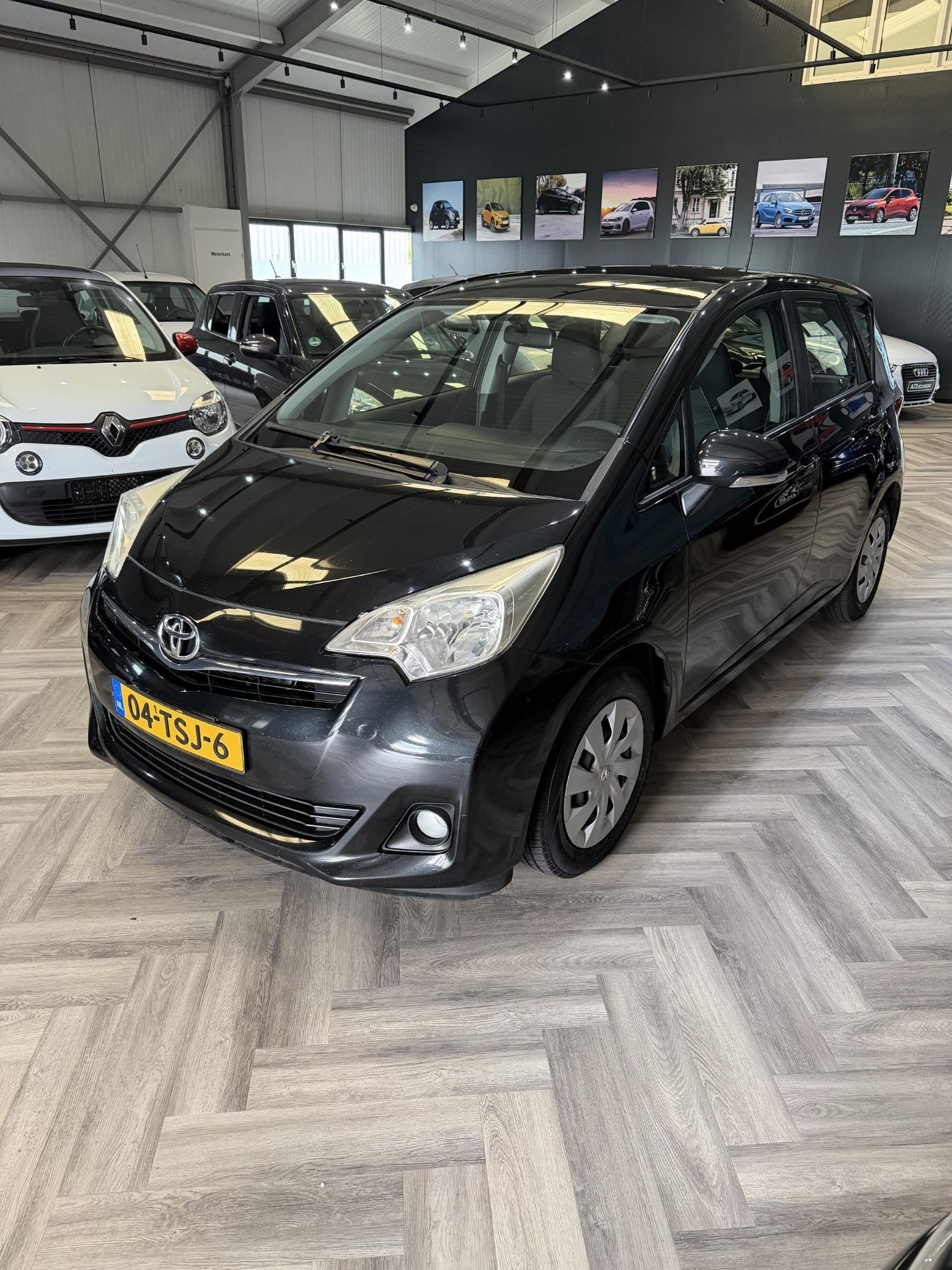 Toyota Verso-S 1.3 VVT-i Aspiration, Euro 5, Stof, Gebruikt, 4 cilinders