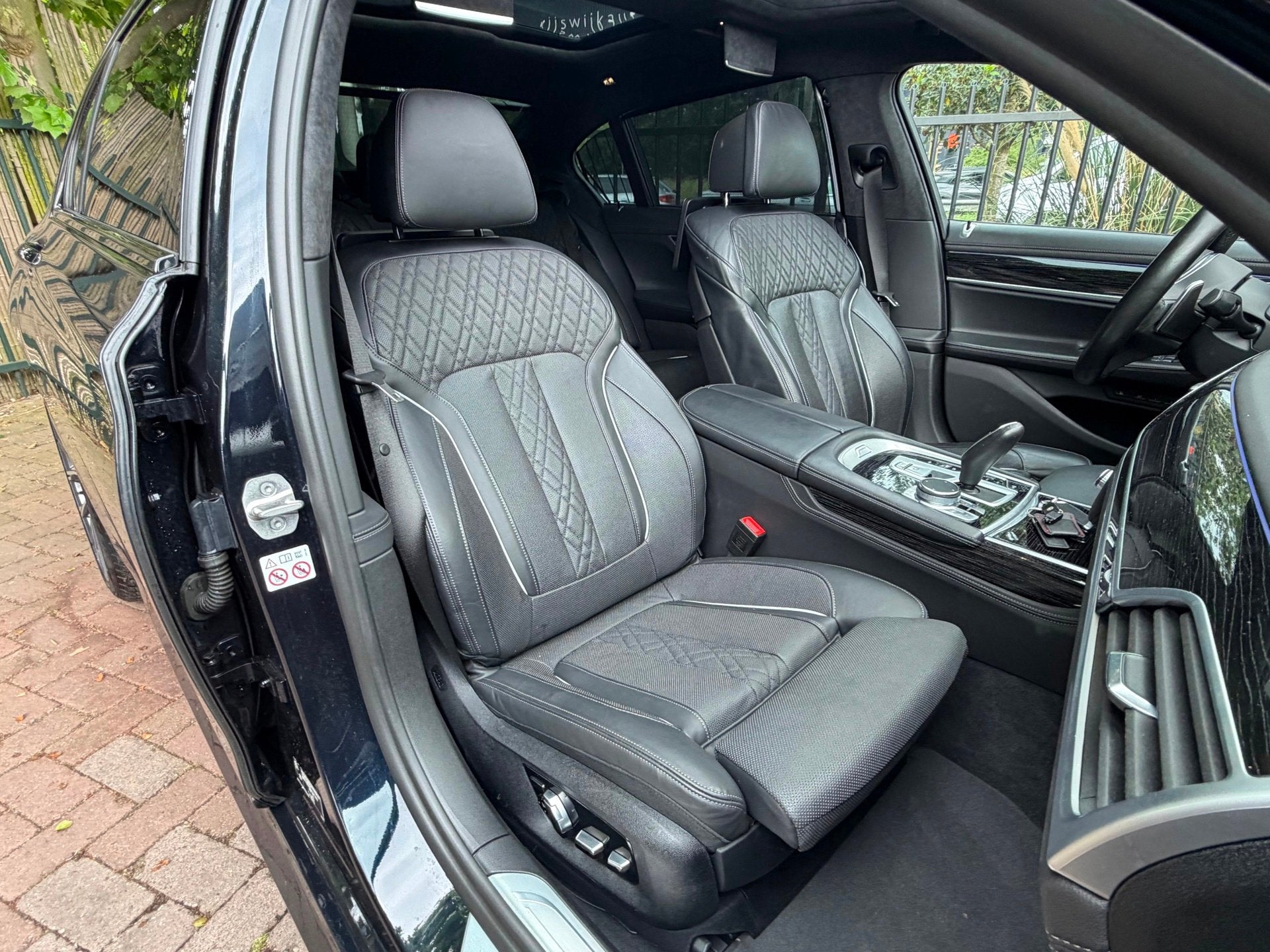 Foto 12 van BMW 7-serie 745Le xDrive M-Sport SOH91% 30990NETTO Full Opti