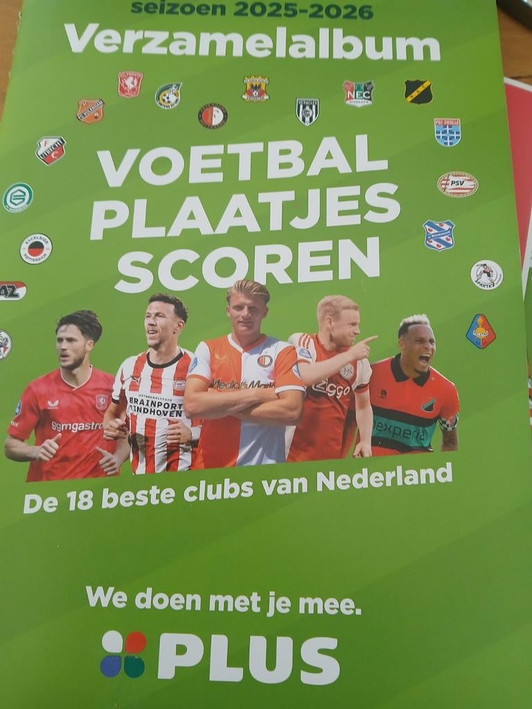 PLUS Voetbalplaatjes Verzamelalbum 2025-2026 + 288 Plaatjes, Ophalen of Verzenden, Nieuw, Overige binnenlandse clubs, Boek of Tijdschrift
