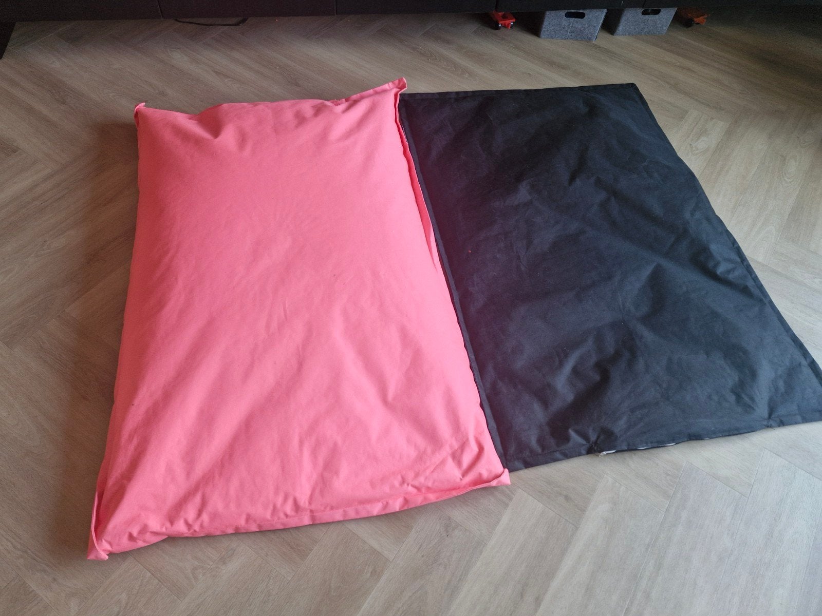 Zitzakken Casacomfy - Roze en Zwarte Hoes, Ophalen, Zo goed als nieuw, Meerkleurig, Zitzak