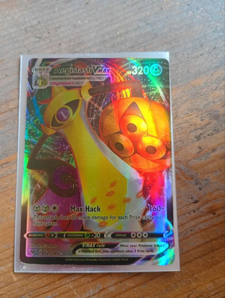 Aegislash VMAX, Ophalen of Verzenden, Gebruikt, Losse kaart, Foil