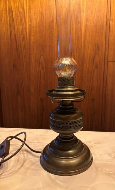 Olielamp koper met glas voorzien van stekker en schakelaar, Ophalen