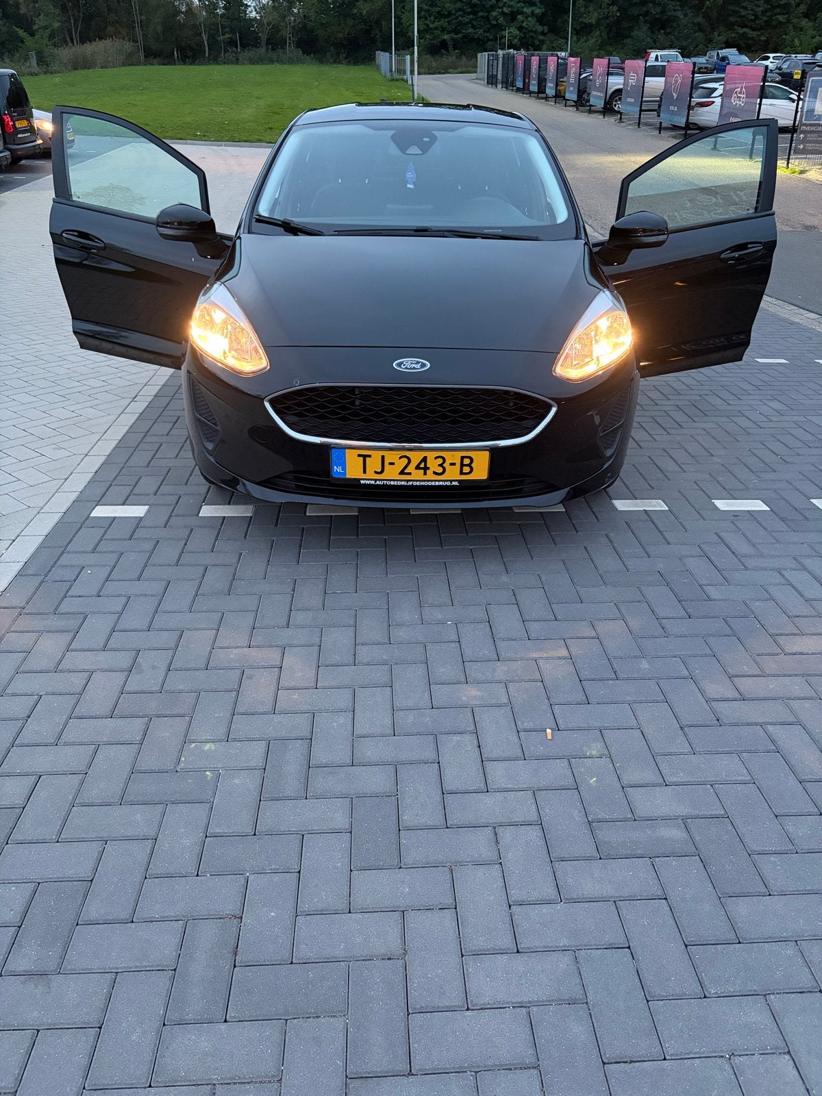 Ford Fiësta 1.1 70pk 5dr 2018 Zwart, Auto's, Voorwielaandrijving, Stof, 40 €/maand, Zwart