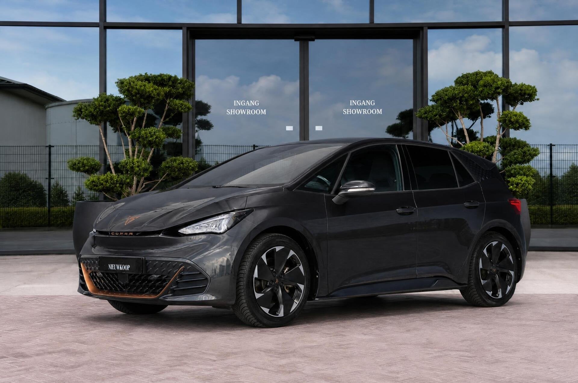 CUPRA Born Performance 82 kWh | SOH 95,32%, Auto's, Automaat, Dealer onderhouden, Gebruikt, Zwart