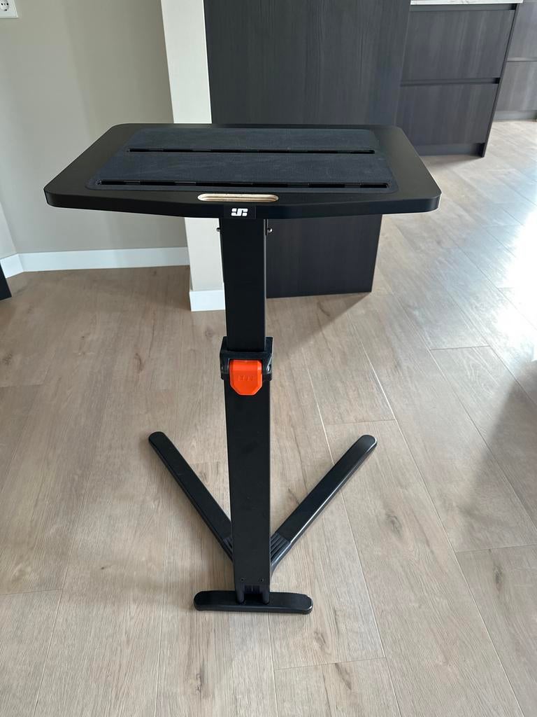 JetBlack fiets trainer bureau - verstelbaar en draagbaar, Fietsen en Brommers, Ophalen of Verzenden, Zo goed als nieuw