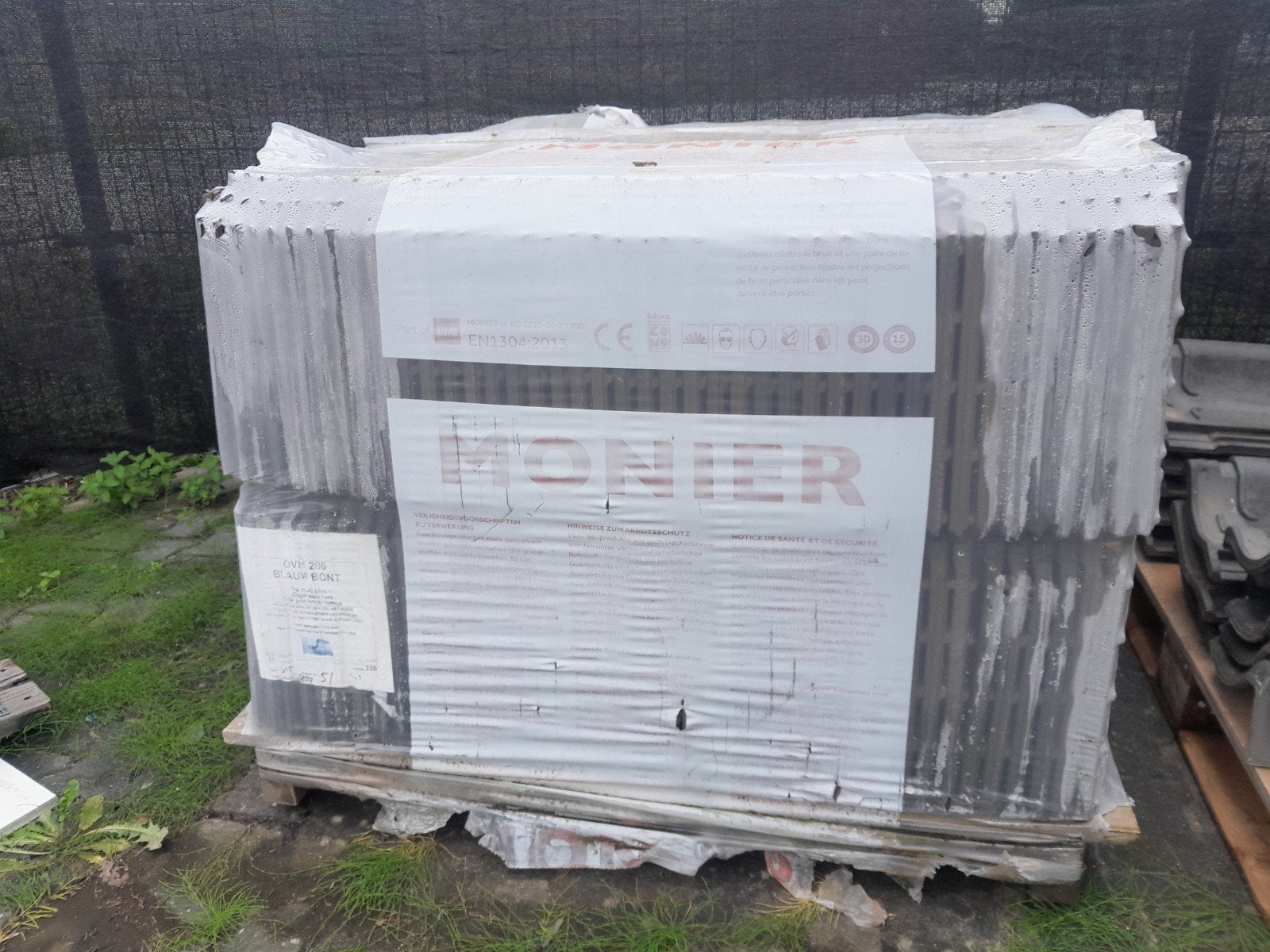 Nieuwe Monier dakpannen 206  blauw bond ongebruikt op pallet, Ophalen, Steen of Klei, Nieuw, 15 m² of meer