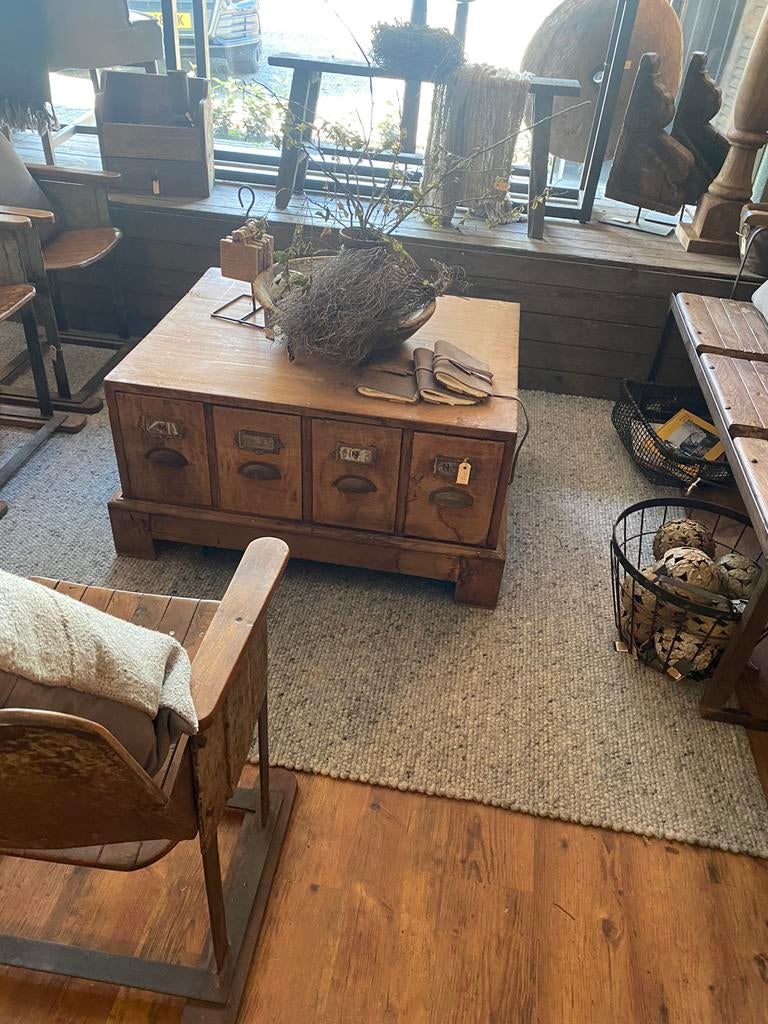 Salontafel landelijk stoer industrieel vintage ladeblok oud, Ophalen of Verzenden, Rechthoekig, Metaal