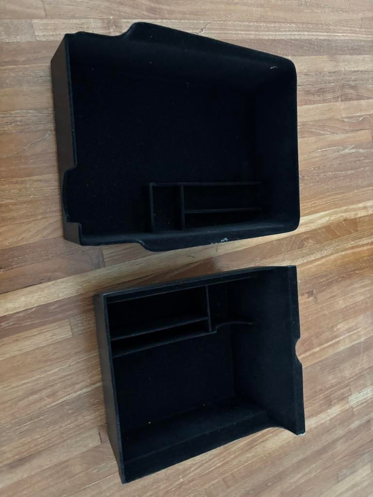 Tesla Model Y / 3 Auto Organizer middencosole voor en achter, Auto-onderdelen, Ophalen of Verzenden, Gebruikt, Overige automerken