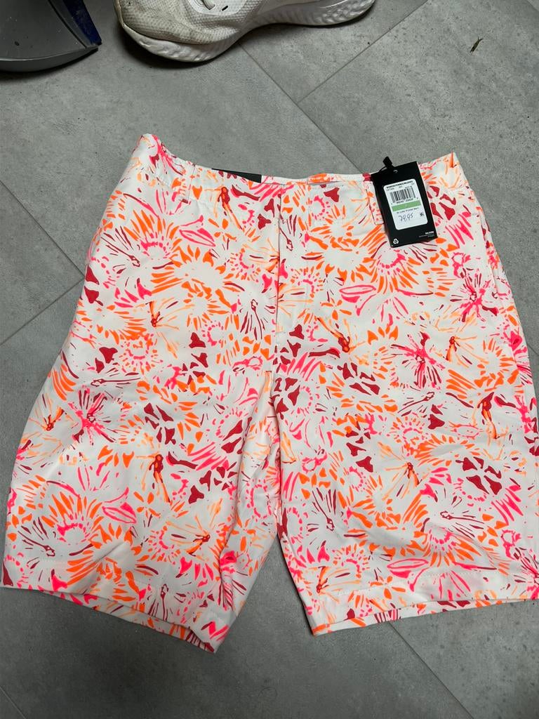 Under armour golfshort korte broek maar 8 M, Ophalen of Verzenden, Nieuw, Overige typen