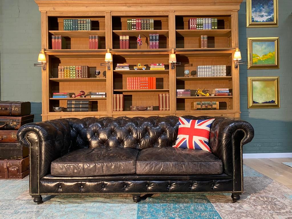 Stoere Chesterfield bank vintage zwart GRATIS BEZORGD, Ophalen of Verzenden, Zo goed als nieuw, 200 tot 250 cm, Leer