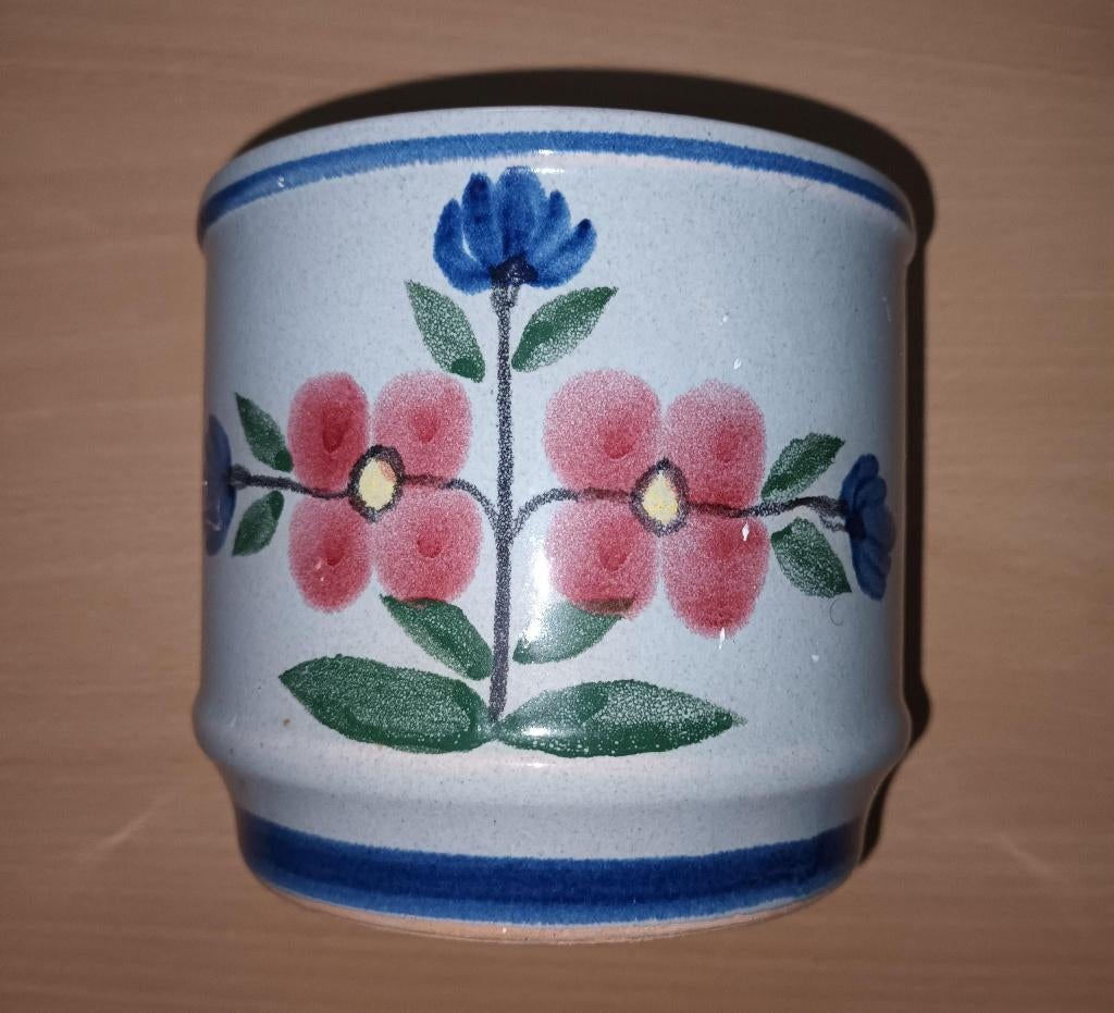 Vintage Duitse GDR lichtblauwe/grijze bloempot met bloemen, Rond, Ophalen of Verzenden, Zo goed als nieuw, Aardewerk