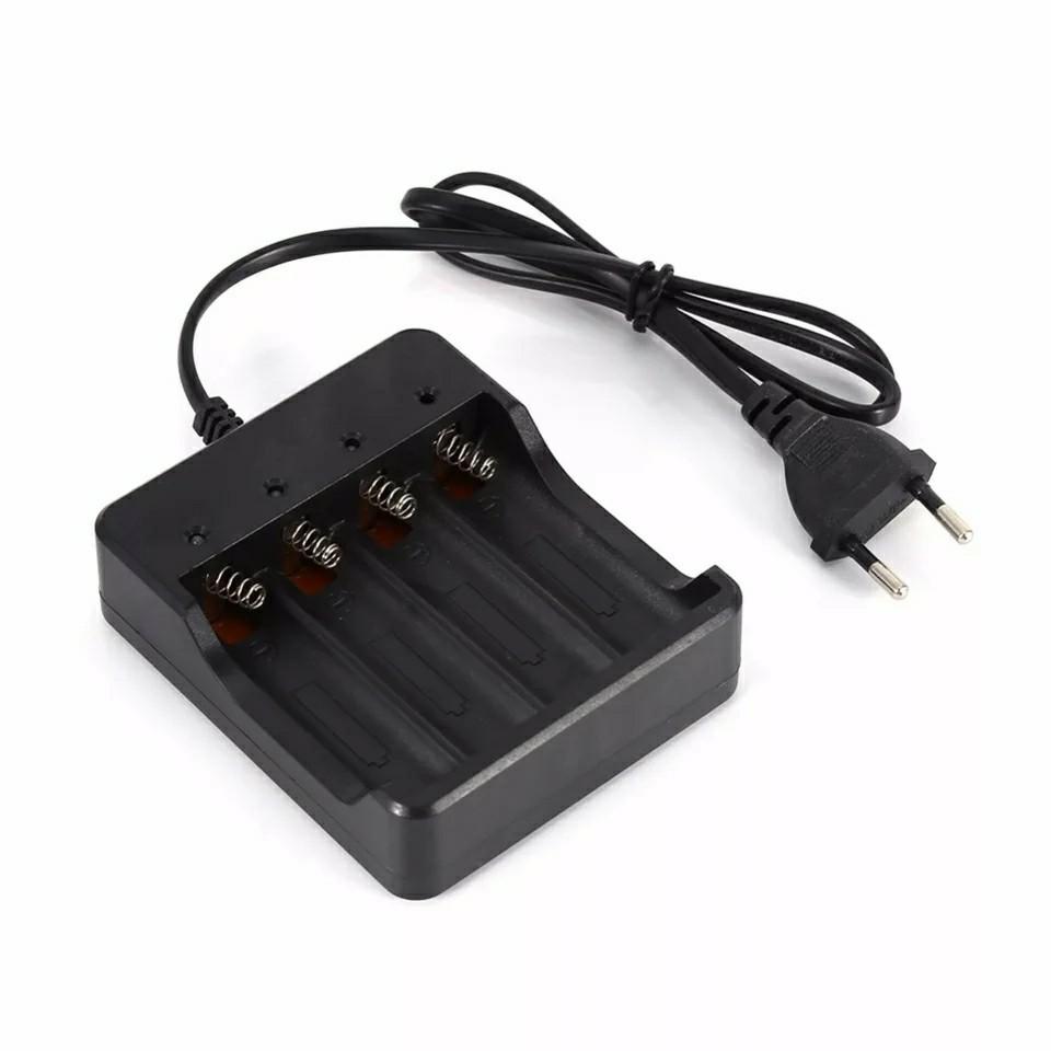 Te koop 3.7 Volt batterij accu lader voor 4  18650 batterije, Ophalen of Verzenden, Nieuw