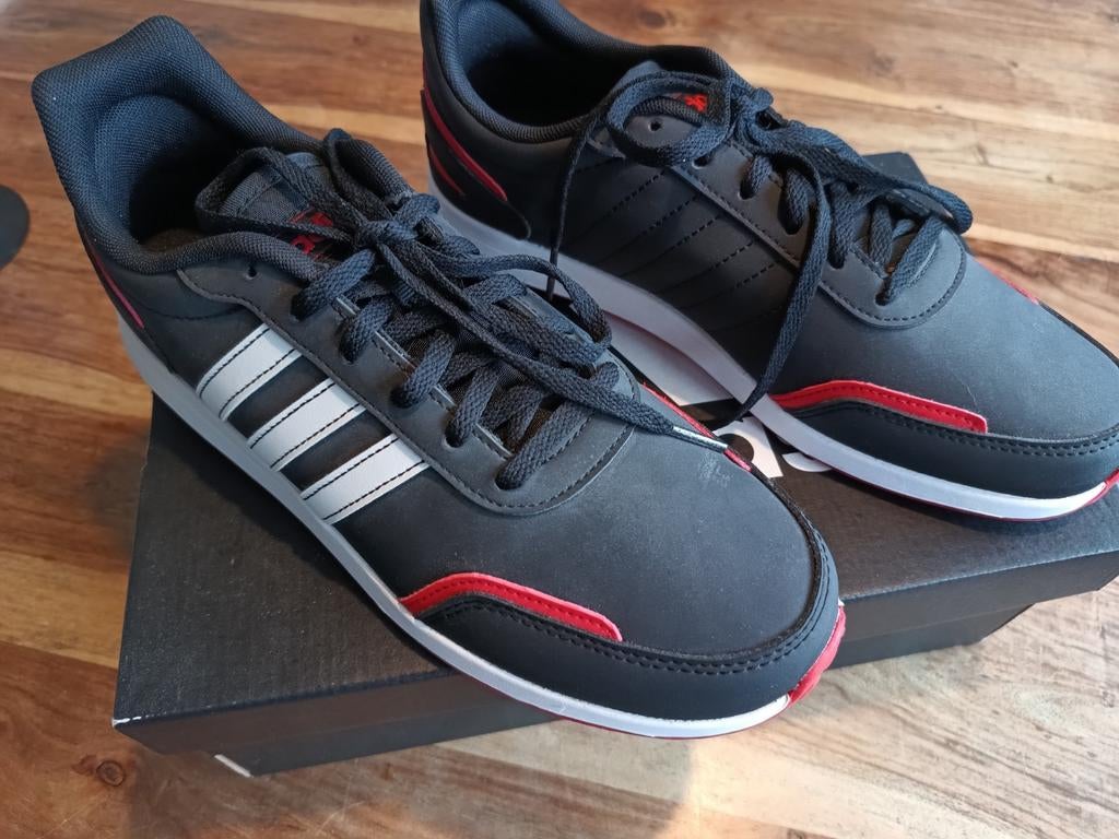 Adidas VS Switch 3K Sneakers - Maat 39 1/3 - Nieuw!, Ophalen of Verzenden, Nieuw, Adidas, Sneakers of Gympen