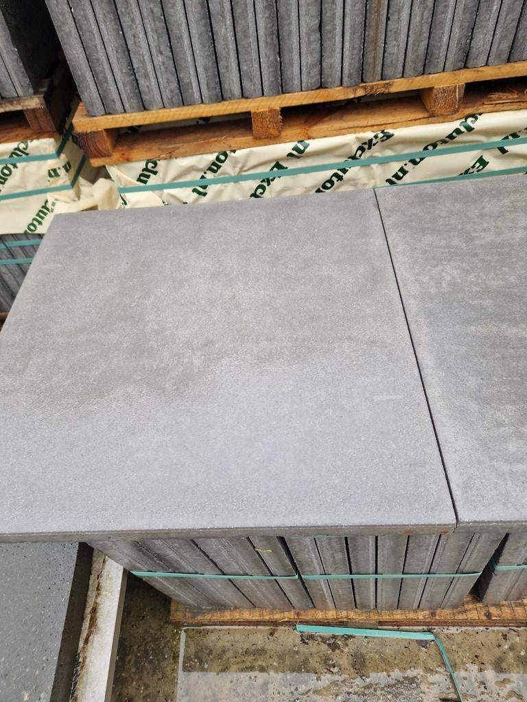 Betontegel 60x60x4 zonder facet  taupe grijs ideale tegel om, Ophalen, Nieuw, Hout