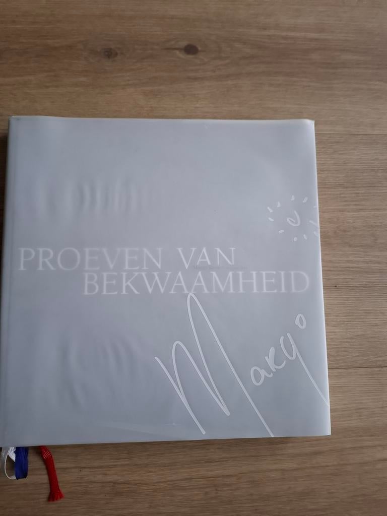 Margo Reuten - proeven van bekwaamheid (gesigneerd met DVD), Ophalen of Verzenden, Zo goed als nieuw