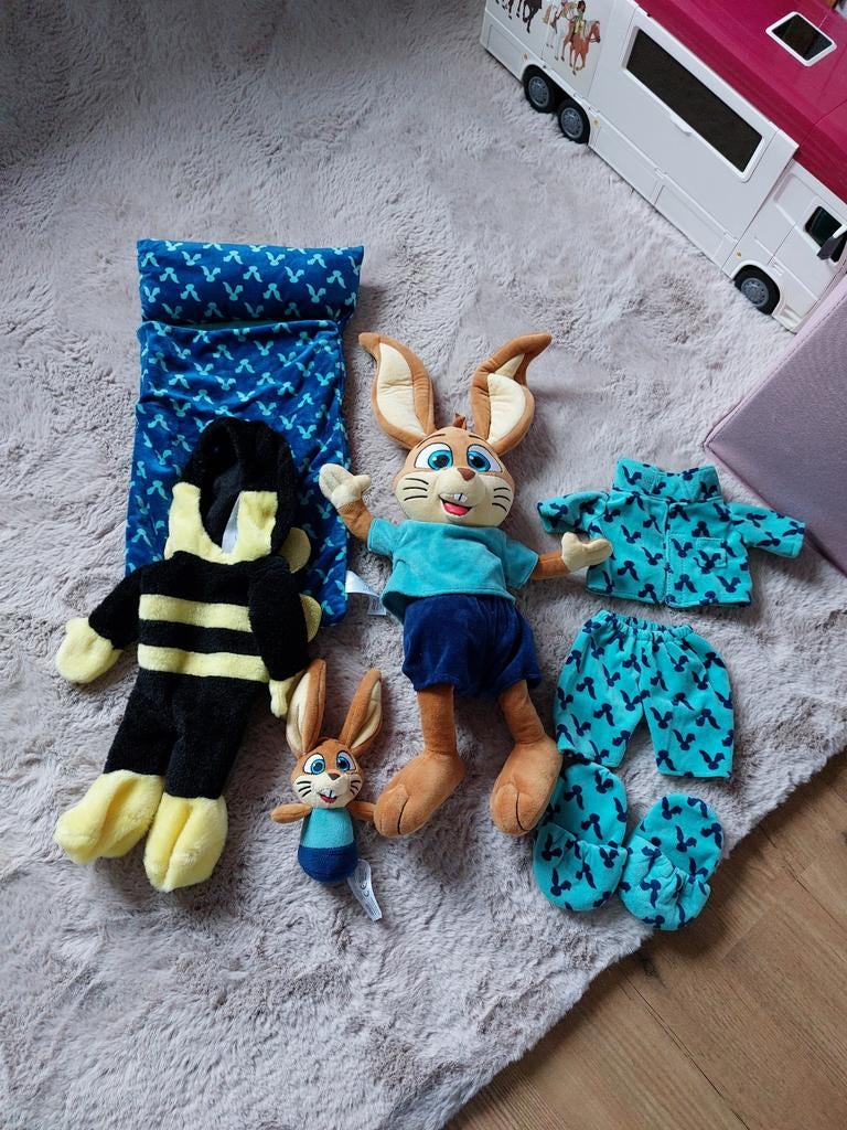 Koos konijn verkleedknuffel met Pyjama  slaapzak en bijenpak, Kinderen en Baby's, Speelgoed | Knuffels en Pluche, Konijn, Ophalen of Verzenden