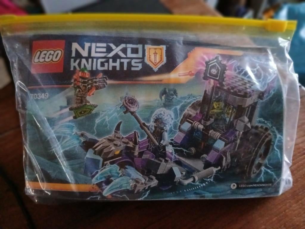 lego nexo knights 70349, Ophalen, Zo goed als nieuw, Complete set, Lego