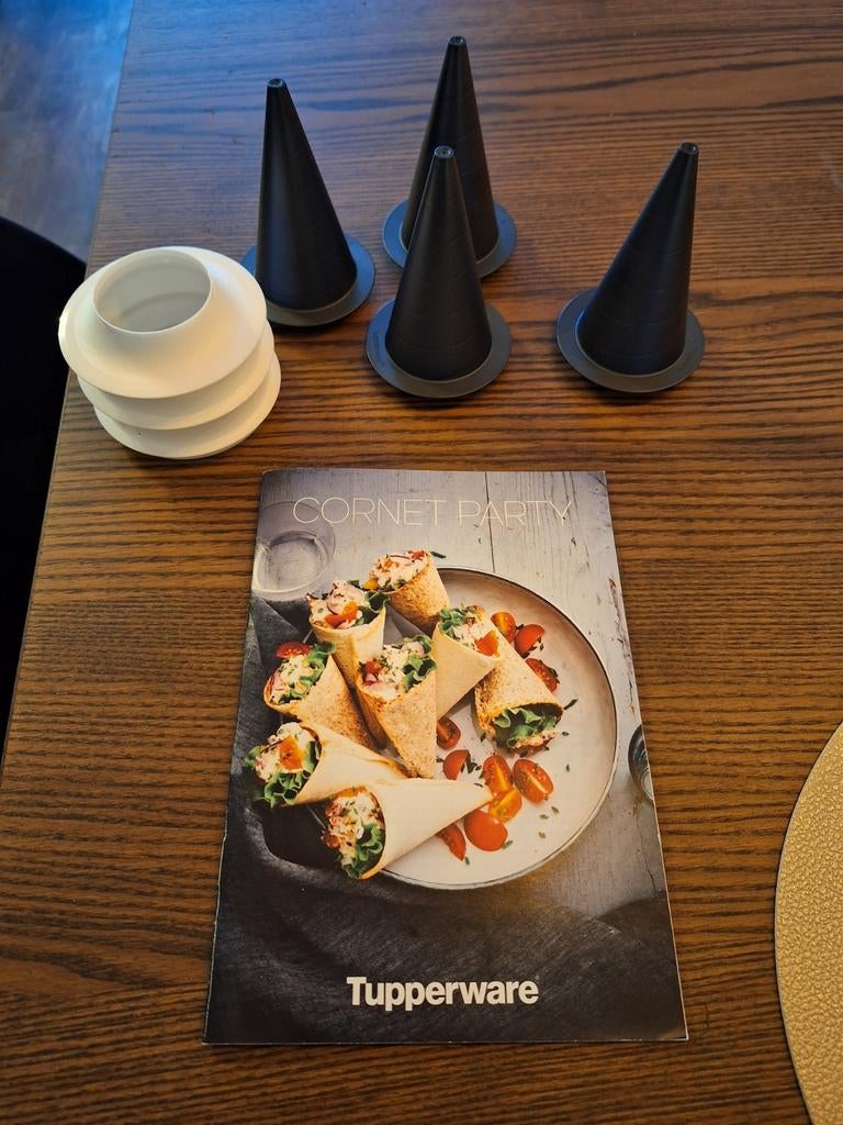 Tupperware cornet party, Ophalen of Verzenden, Zo goed als nieuw, Overige typen