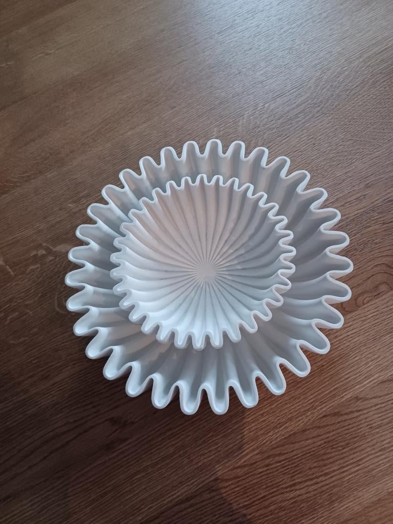 2 mooie schalen, 30cm en 20 cm, Huis en Inrichting, Ophalen of Verzenden, Zo goed als nieuw, Rond, Glas