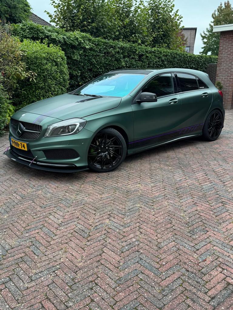 Mercedes-Benz A-Klasse A250 2.0 Sport Aut7 2013 Grijs, 1345 kg, Zwart, 4 cilinders, Particulier