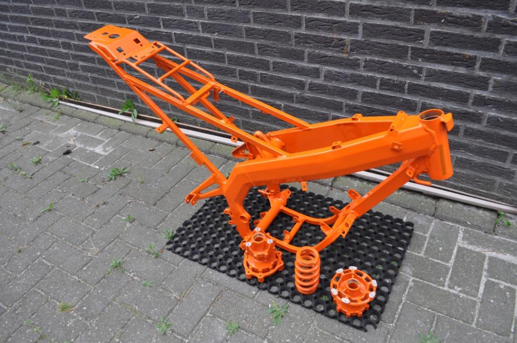 poedercoaten motor en auto onderdelen, frame, velgen, Garantie, Lakschade of Spuitwerk