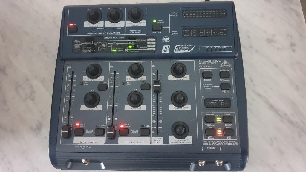 Te koop midi/audio controllers: Behringer / Novation, Ophalen of Verzenden, Gebruikt