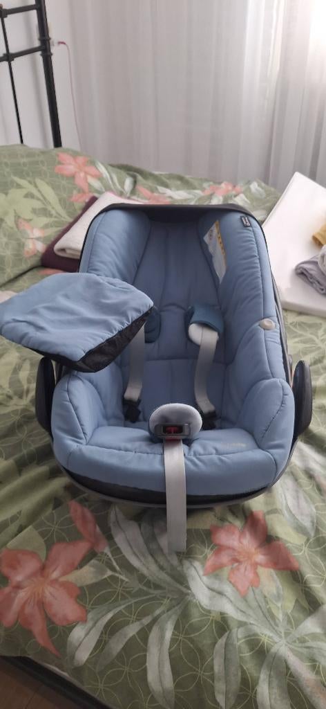 Maxi Cosi Pebble, Ophalen, Autogordel, Zo goed als nieuw, 0 t/m 13 kg