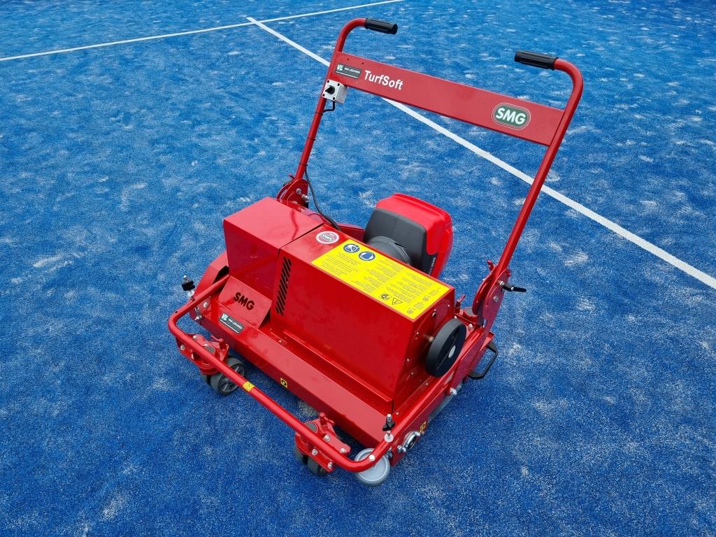 SMG TurfSoft TS2 accu kunstgrasreiniger, Ophalen of Verzenden, Van Leeuwen, Info@vanleeuwenmechanisatie.nl, De Werven 8