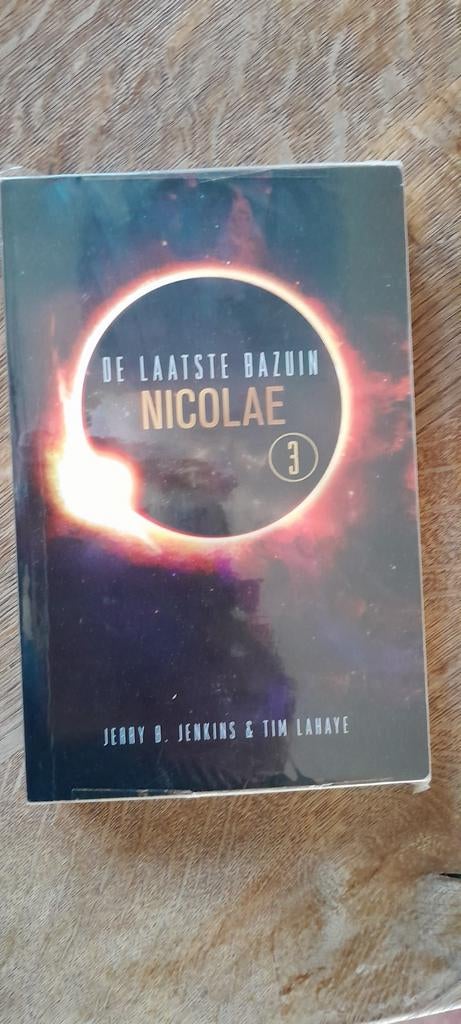 De Laatste Bazuin - Nicolae (deel 3), Ophalen of Verzenden, Zo goed als nieuw, Jerry B. Jenkins & Tim LaHaye, Christendom | Katholiek