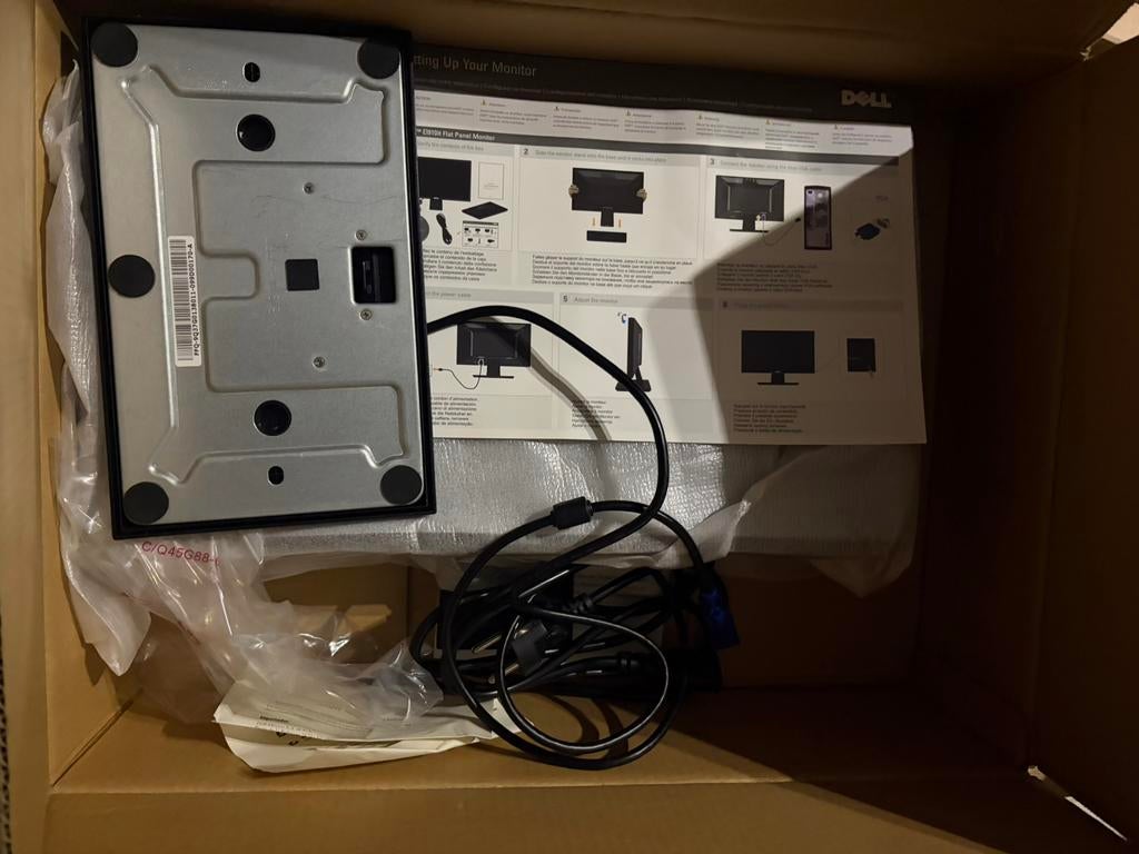 Dell 0R735N monitor nieuw in doos, Ophalen of Verzenden, Nieuw