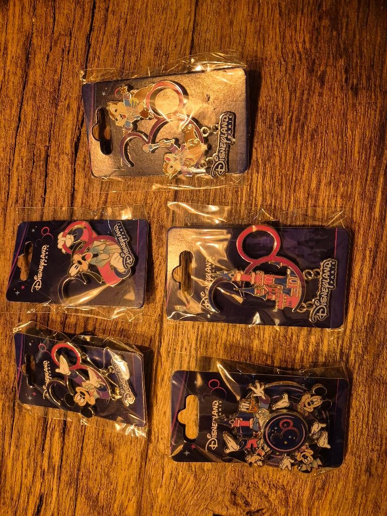 Disney, Ophalen of Verzenden, Overige figuren, Nieuw, Beeldje of Figuurtje