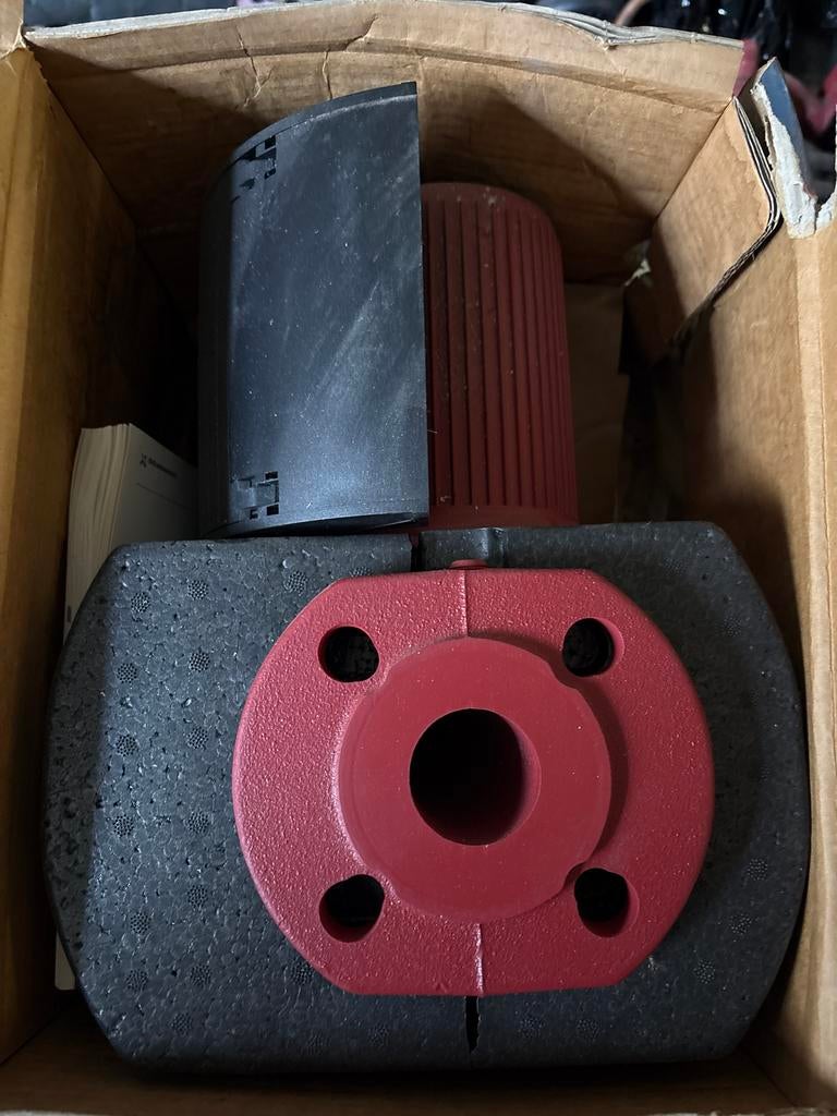 Grundfos MAGNA 40-120 F Circulatiepomp - Nieuwstaat, Minder dan 30 cm, Hoog rendement (Hr), Overige typen, Nieuw