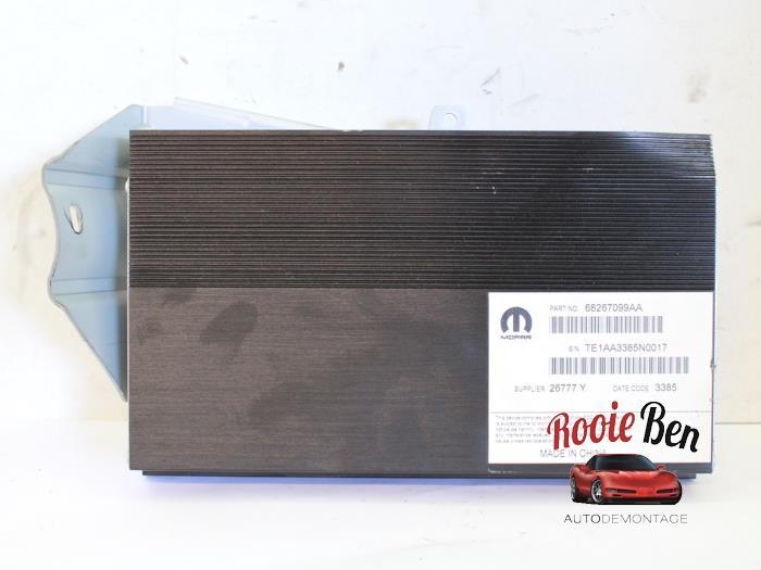 Radio versterker van een Dodge RAM, Gebruikt, -, -, Ophalen of Verzenden